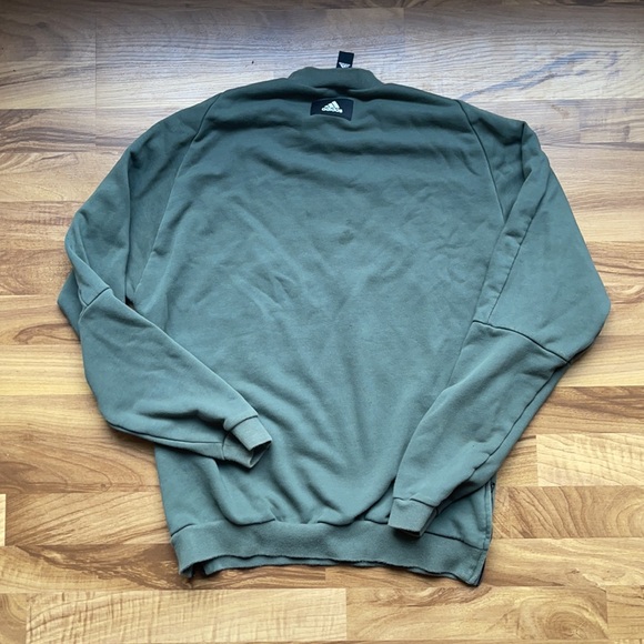 Adidas sweatshirt - Picture 2 of 3